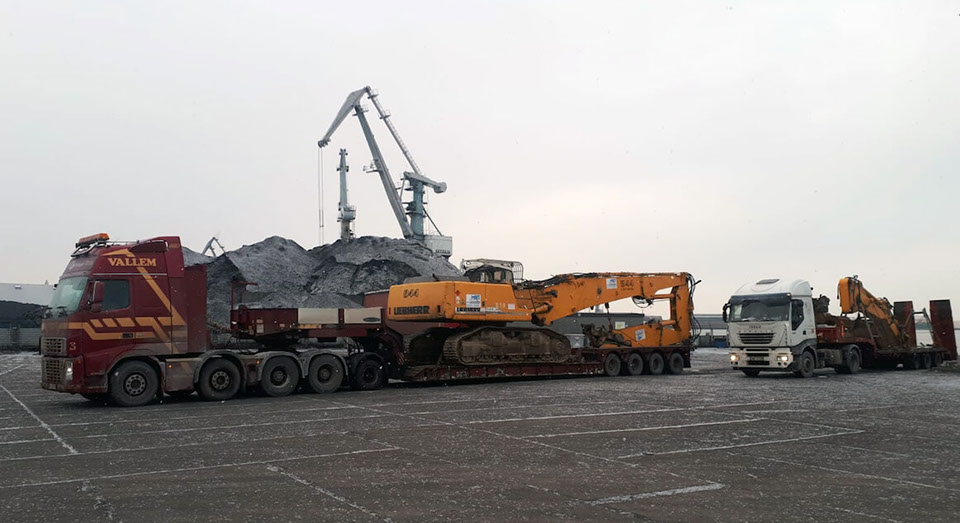 negabarīta pārvadājumi transportējot tehniku 